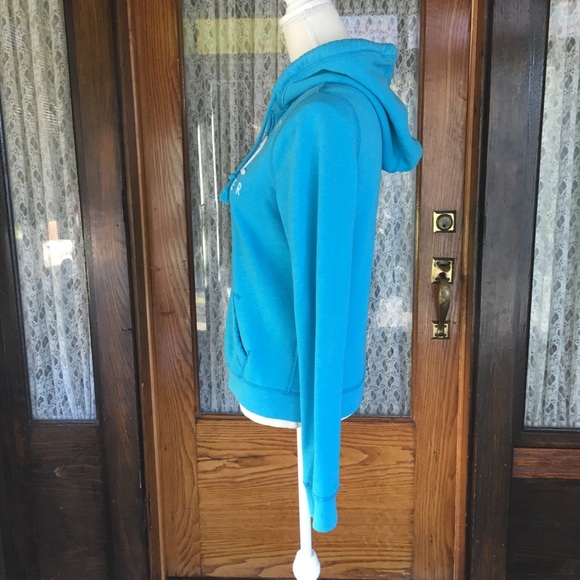 Hollister size medium apple blue zip up hoodie - Picture 5 of 8